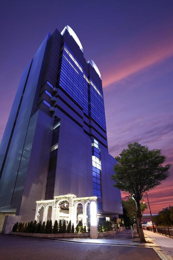 Nakanoshima Plaza Hotel Osaka Exterior photo